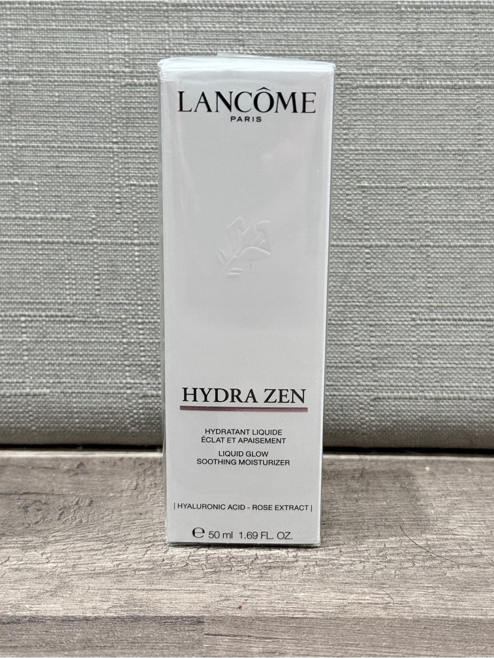 Hydra Zen Liquid Glow Soothing Moisturizer 50ml new in sealed box